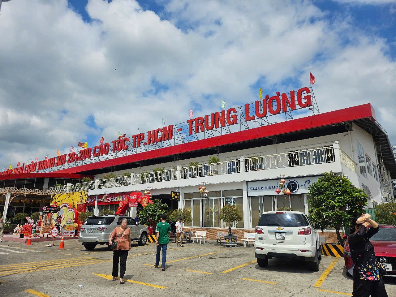 tram-dung-chan-cao-toc-trung-luong